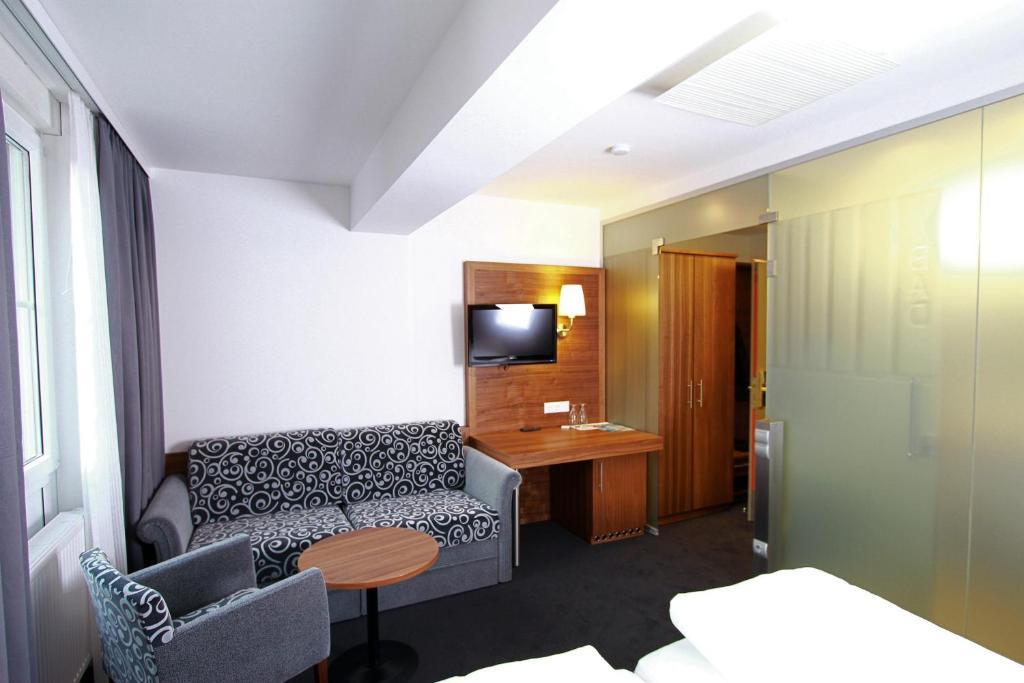 Pension Am Kurpark Vienna Room photo